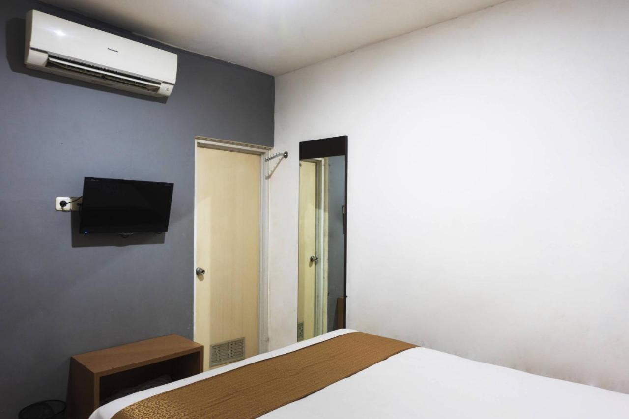 Nine O House Cikarang 2*