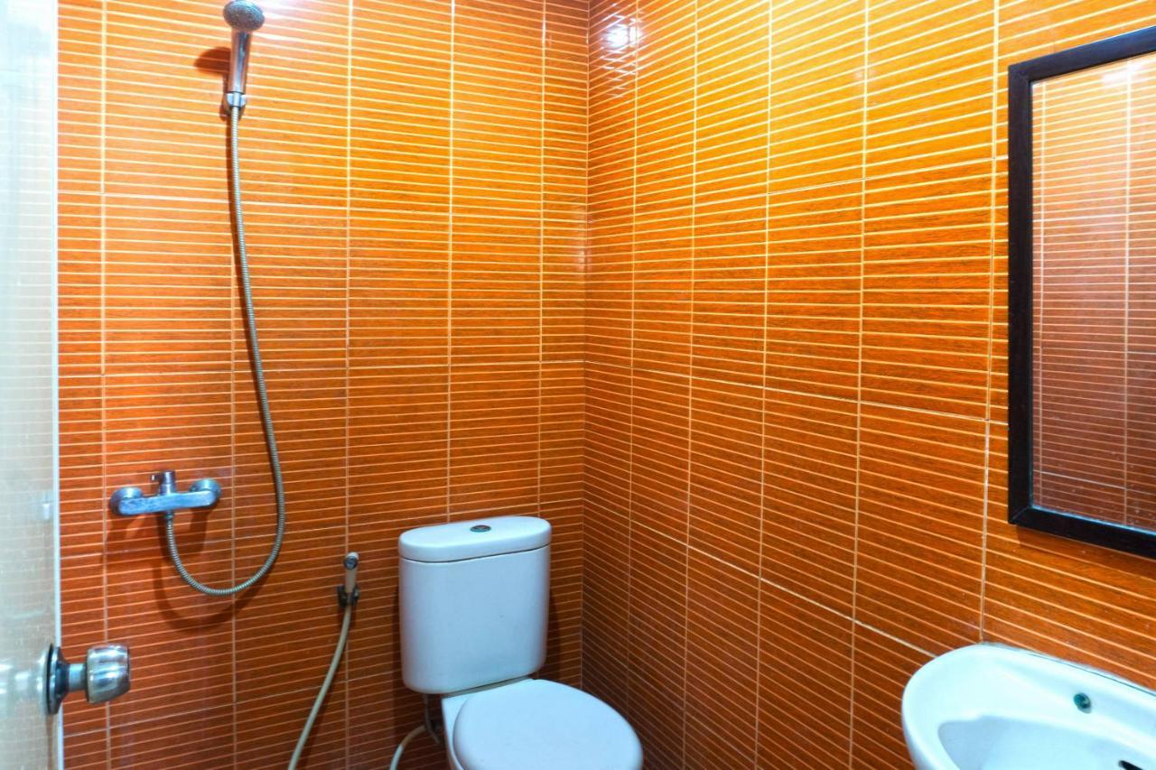 Nine O House Cikarang Wisma tamu 2*